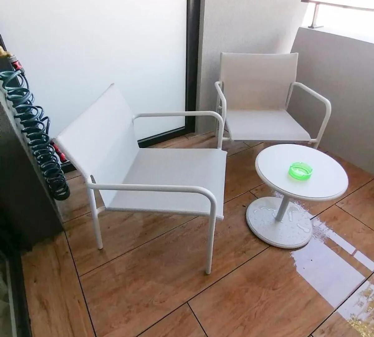 Apartment Studio Feet In The Water Friendly Cozy And Unique Villeneuve-Loubet France