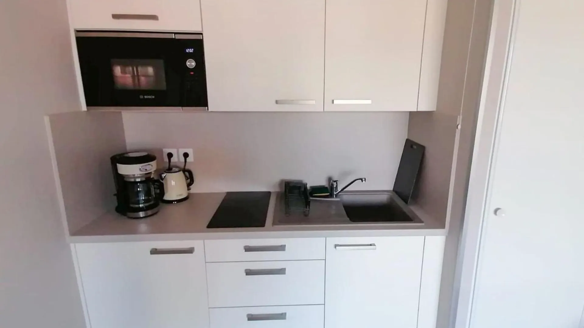 Studio Feet In The Water Friendly Cozy And Unique Villeneuve-Loubet France
