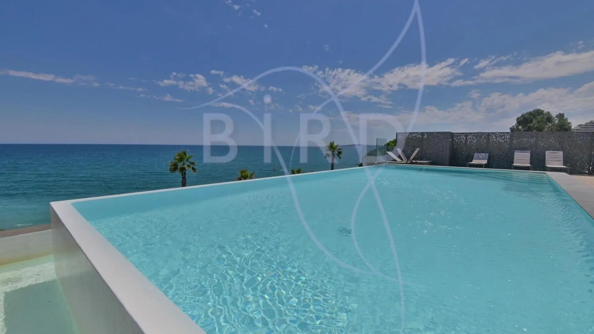 Studio Feet In The Water Friendly Cozy And Unique Villeneuve-Loubet Apartment